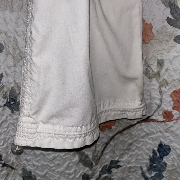 Koi Scrub Set size XL Top & Bottom White - Picture 5 of 5